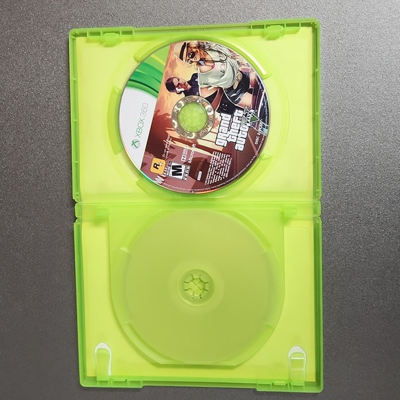 Xbox 360 Grand Theft Auto V - Picture 3 of 6